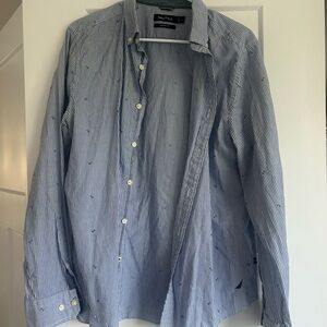 Nautica Men's Blue and White Striped Button-Down Shirt